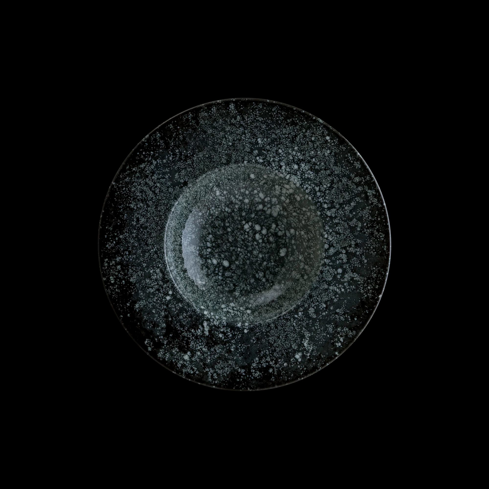 Cosmos Black Banquet Deep Plate 28 cm 400 cc