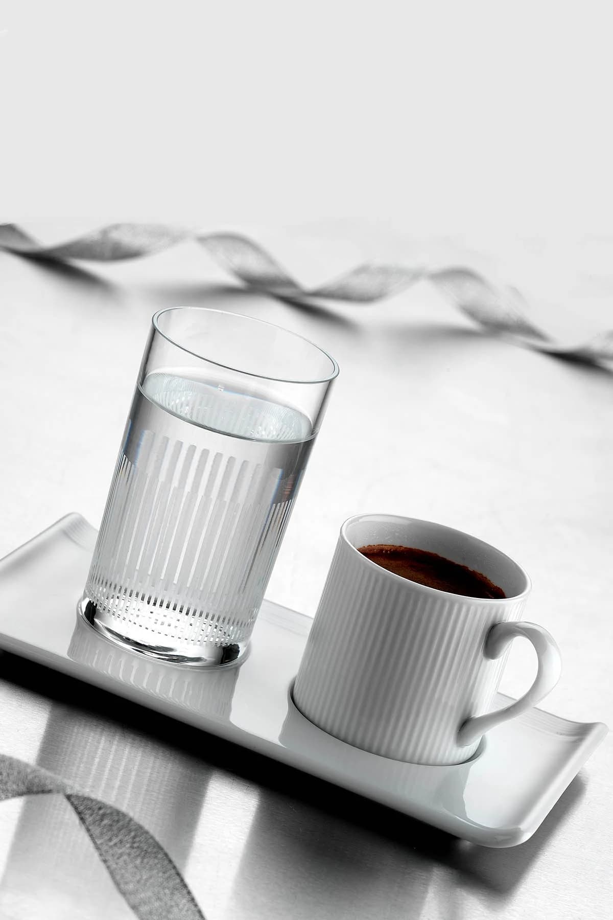 KUTAHYA PORCELAIN ÇİSİL 18 CM.TRAY WHITE