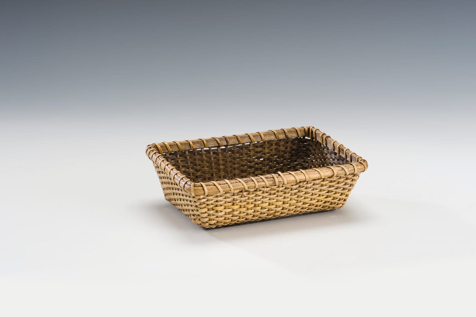 RATTAN SEPET 16 x 22 x H: 7 cm