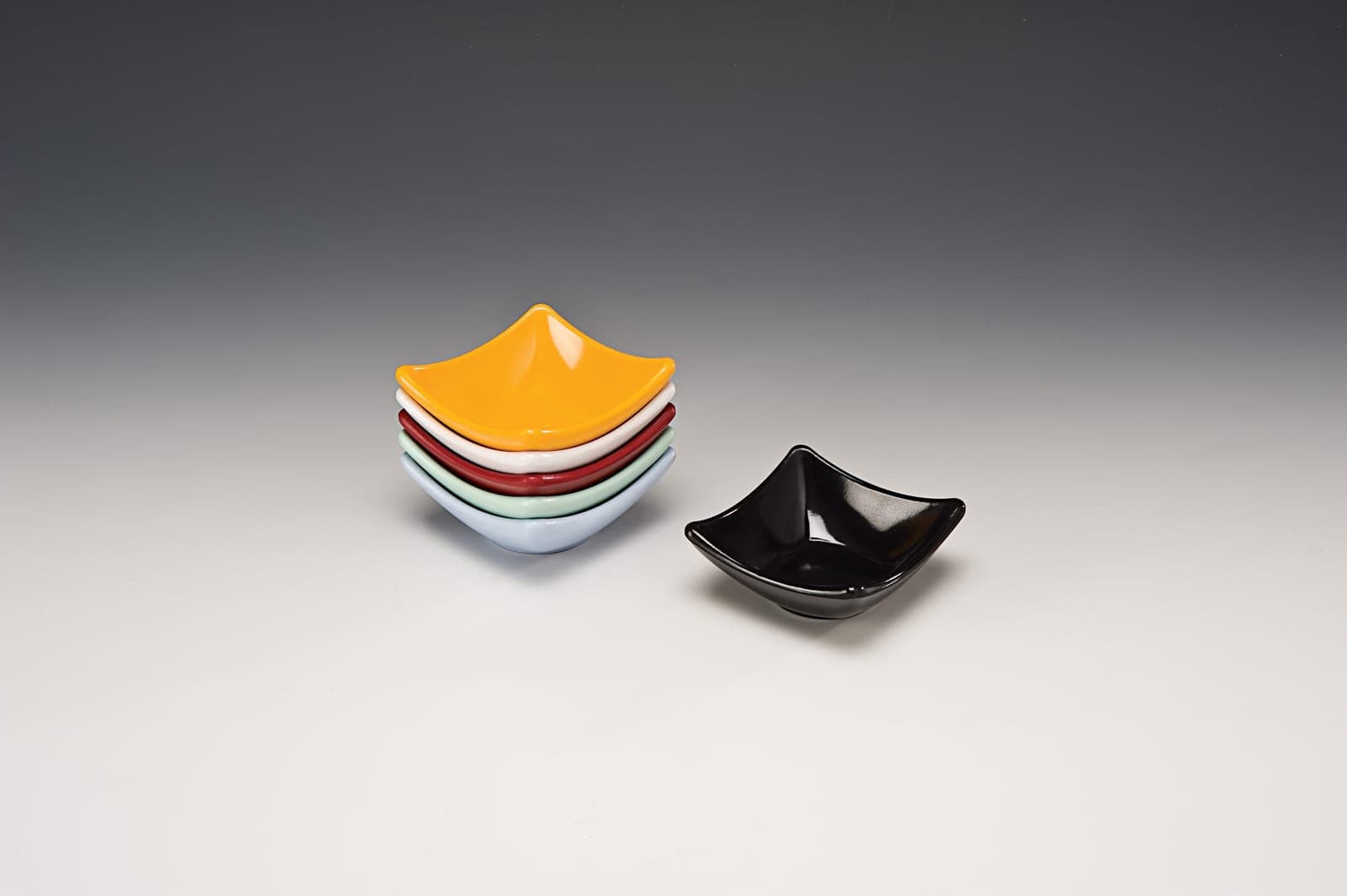 MİNİ TEŞHİR - 8,5 x 8,5 x H: 3,5 cm