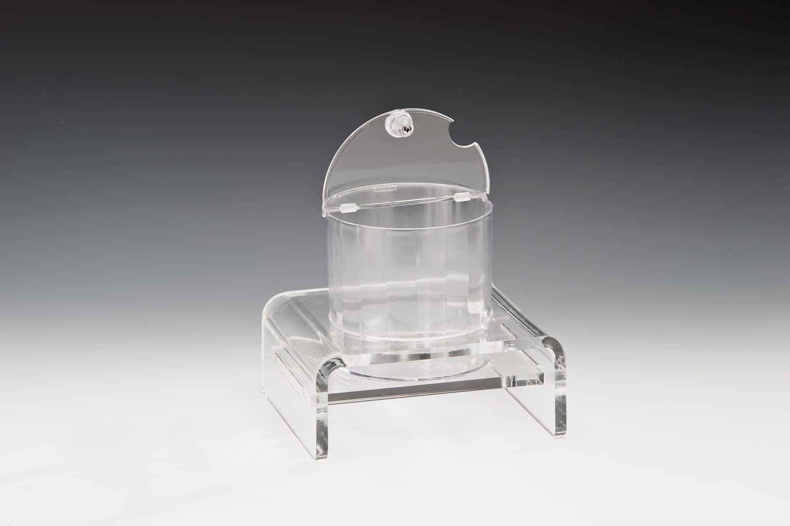 POLYCARBONAT SOSLUK REÇELLİK STANDI / 1,5 LİTRE 19,5 x 21 x H: 19 cm