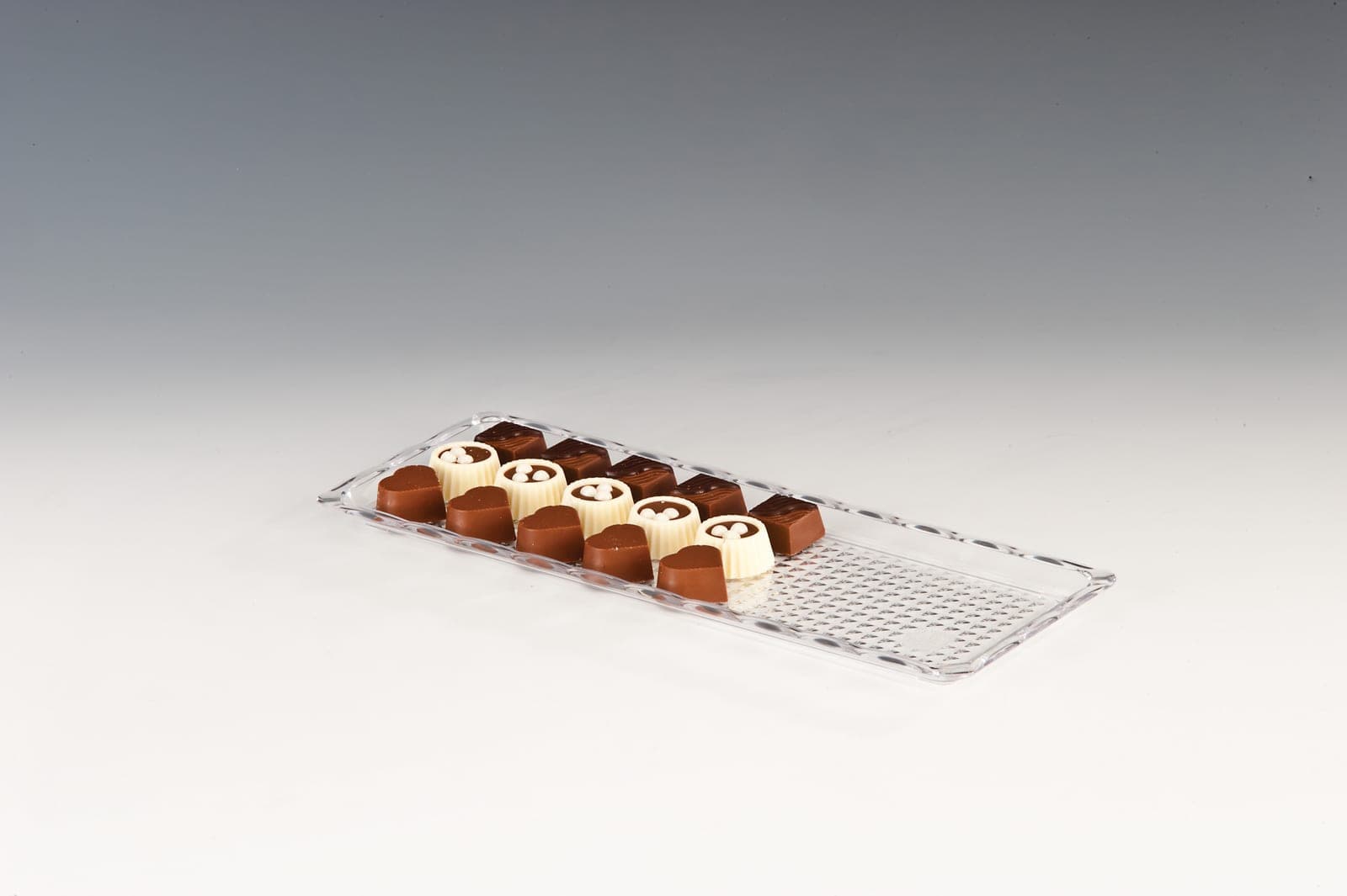 POLYCARBONAT ÇİKOLATA TEŞHİR TEPSİ 10 x 30 cm