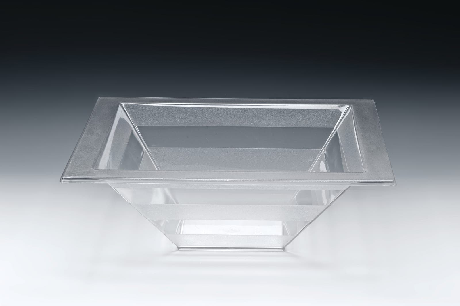 POLYCARBONAT TEŞHİR KASE 44,5 x 44,5 x H: 15,5 cm