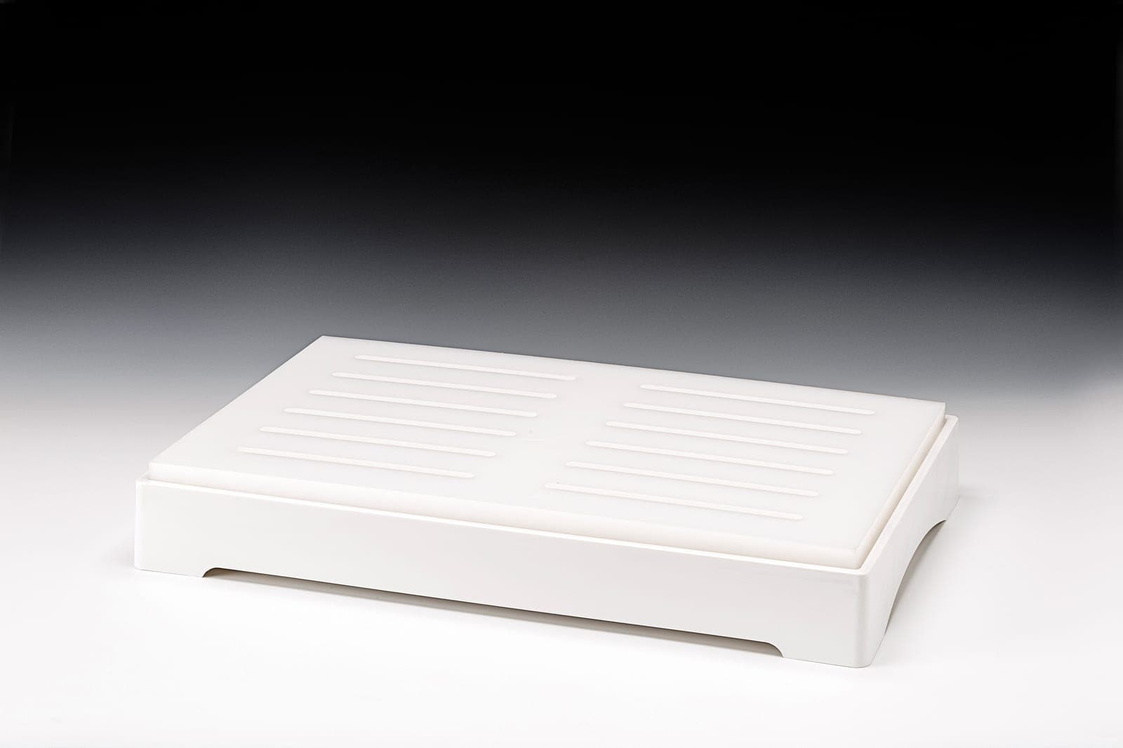 POLYCARBONAT ALTLI EKMEK KESME TAHTASI 36 x 57 cm