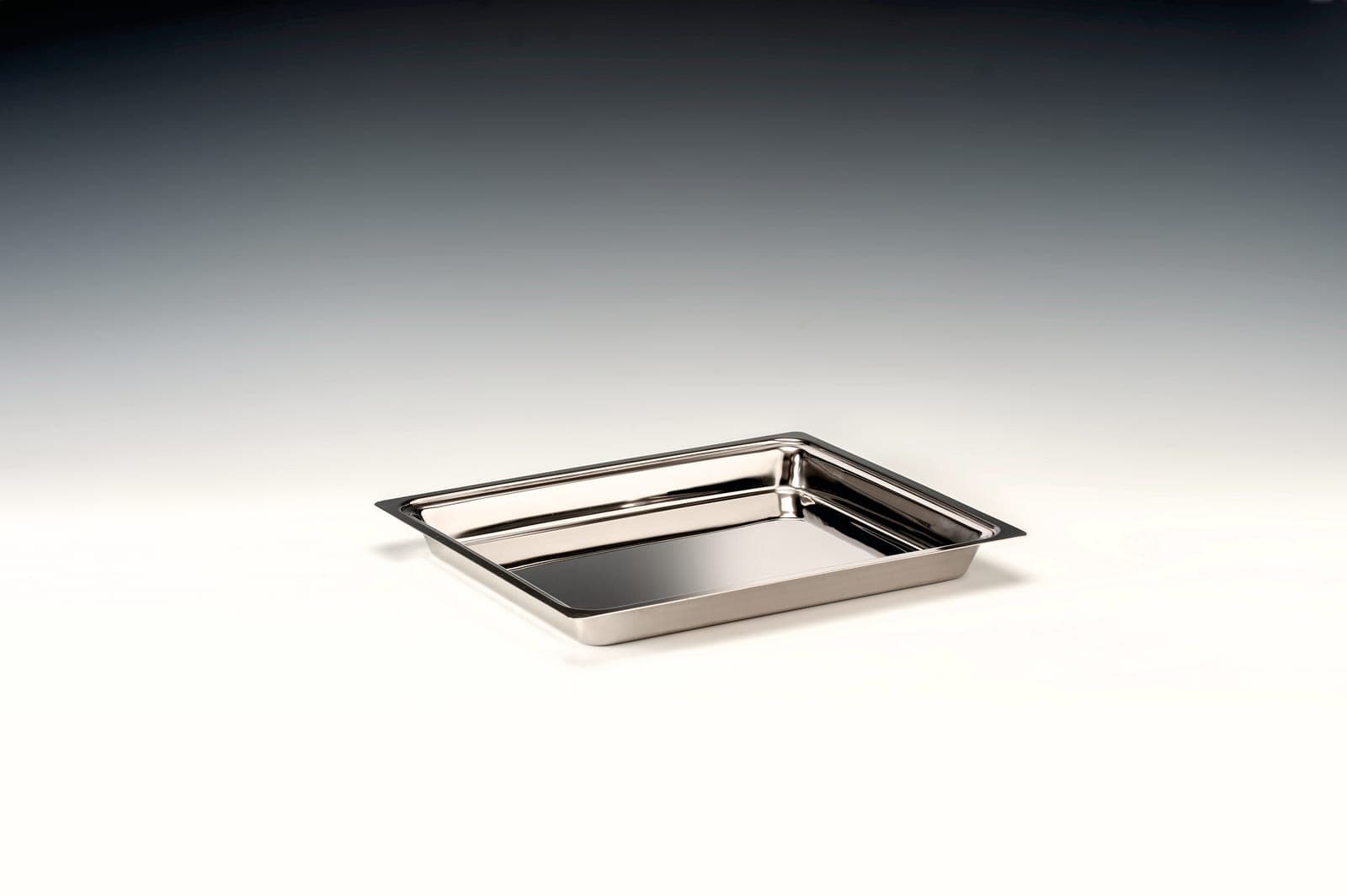 ÇELİK TEŞHİR TEPSİ GN 1/2 - 18/10 (304 KALİTE) 30 x 36 x H: 3,5 cm