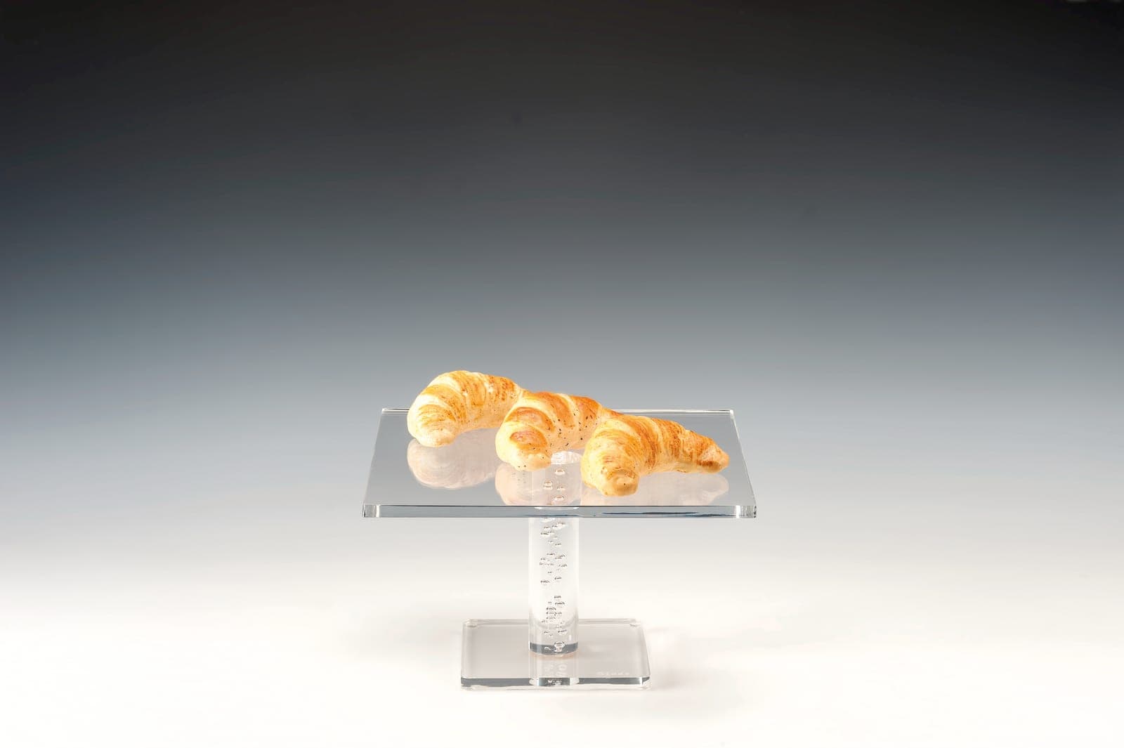 AKRİLİK TEŞHİR STANDI 29 x 29 x H: 17 cm