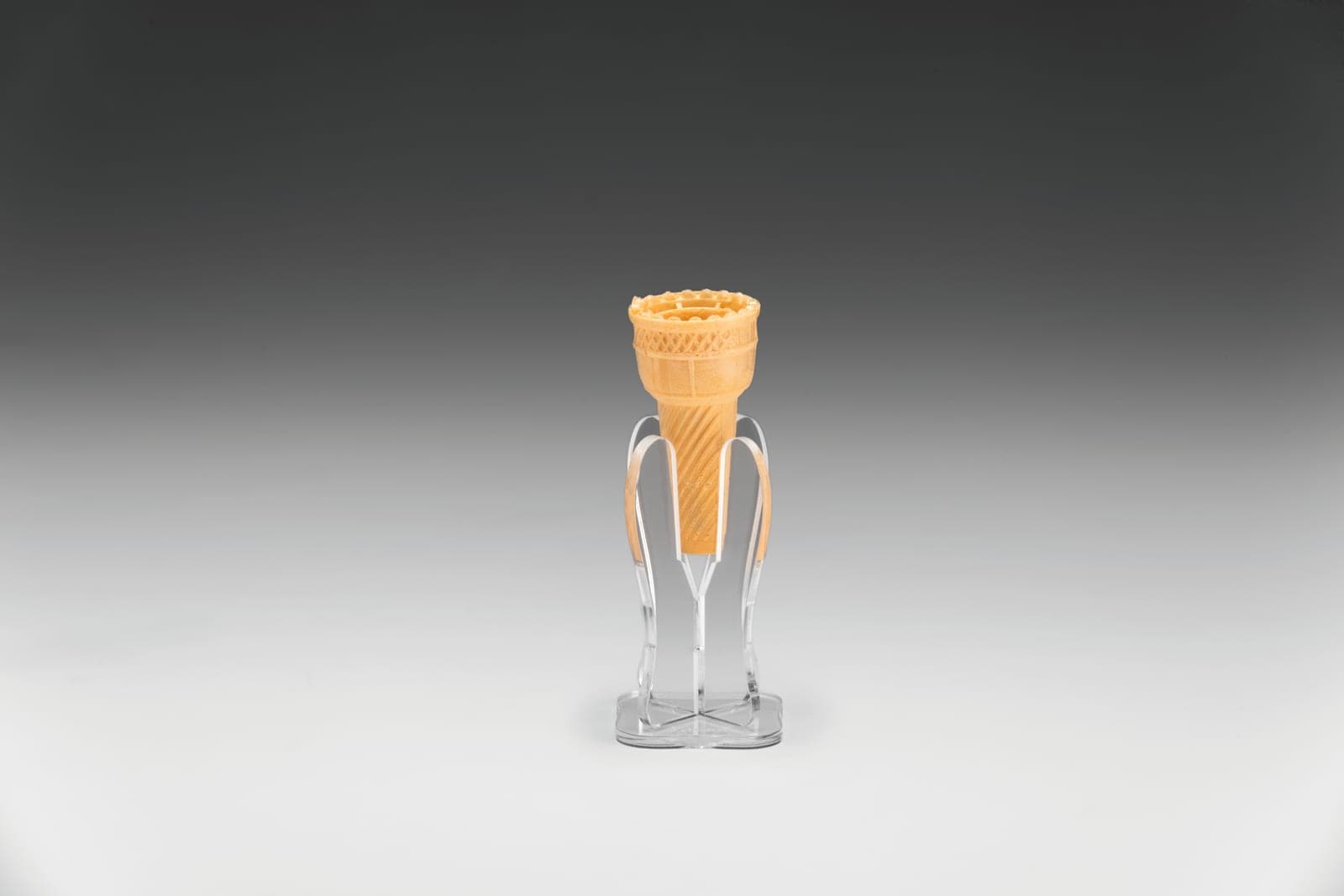 AKRİLİK DONDURMA SERVİS STANDI 6 x 6 x H: 11 cm