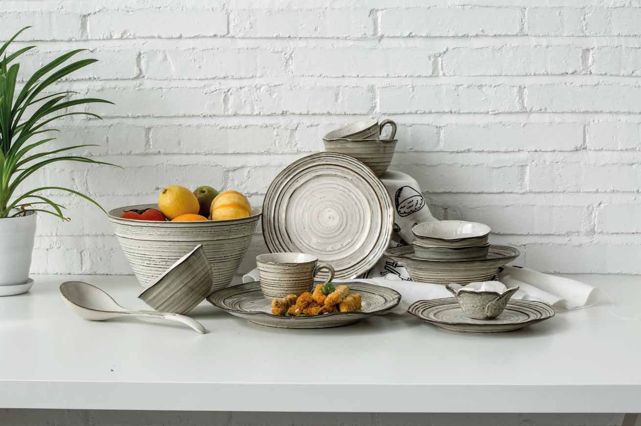 Jumbo Rustic Minimal Bowl 10 cm - Styled