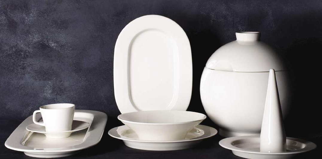 Porland Silhouette Lidded Jug 1145cc - Styled