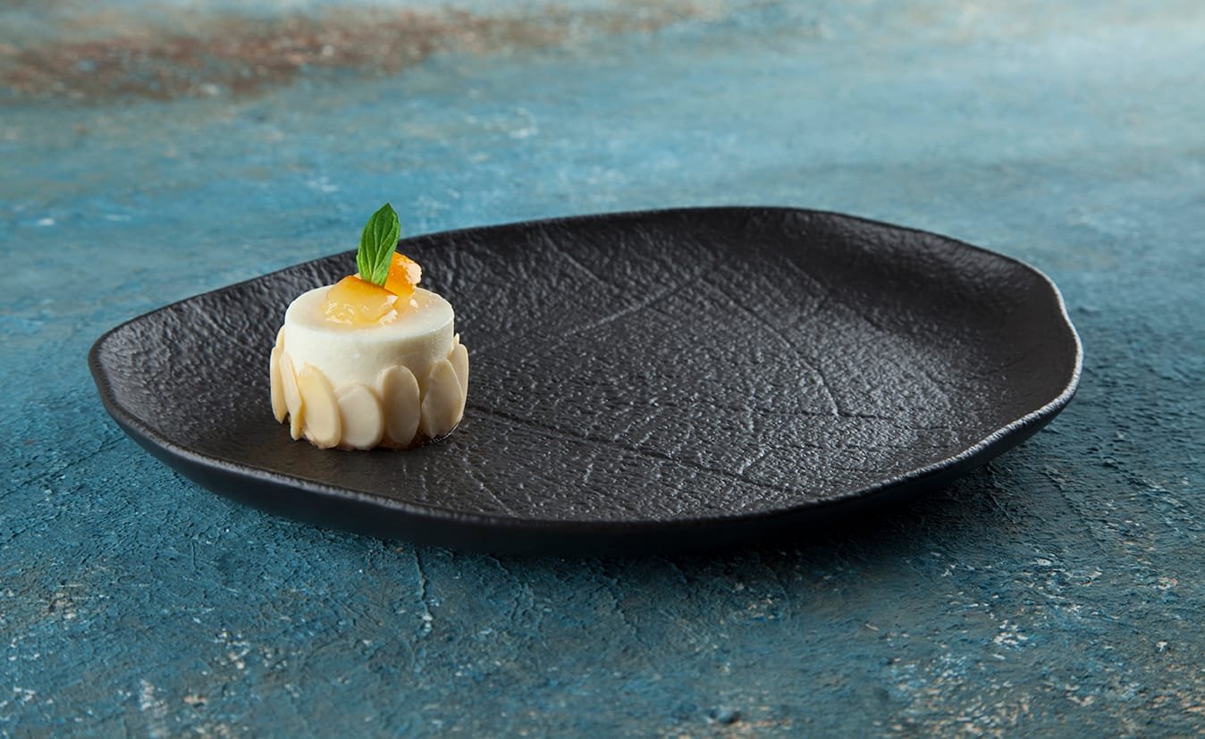 Shade Triple Sauce Bowl 30 cm * - Styled