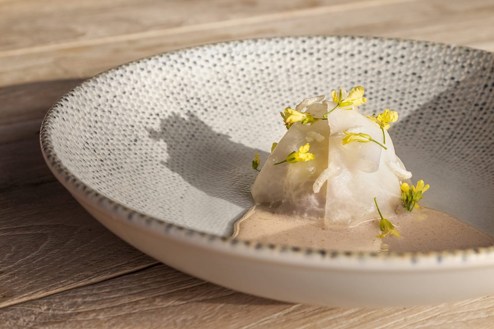 Sway Gourmet 19cm Flat Plate - Styled