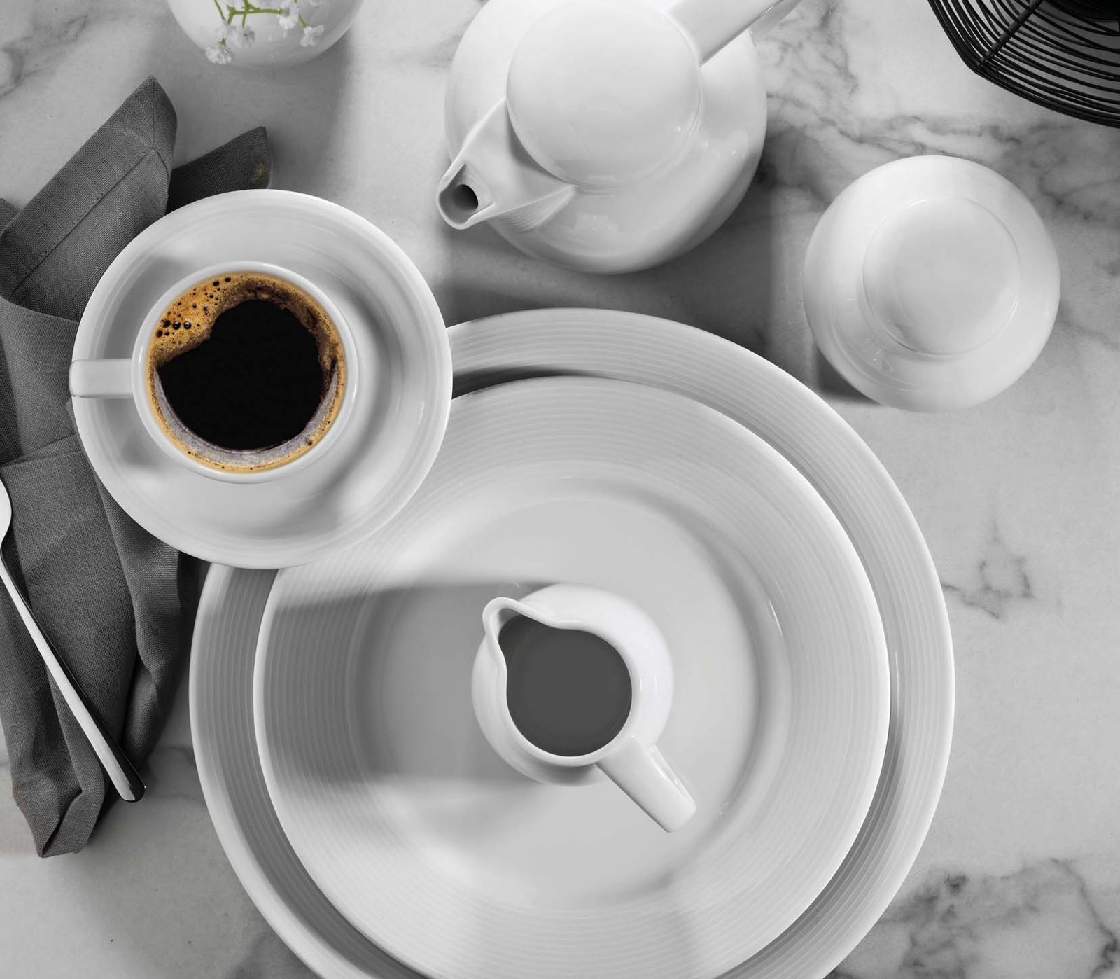 KUTAHYA PORCELAIN WORLD COFFEE CUP WITH PLATE WITHOUT DECORATION - Styled