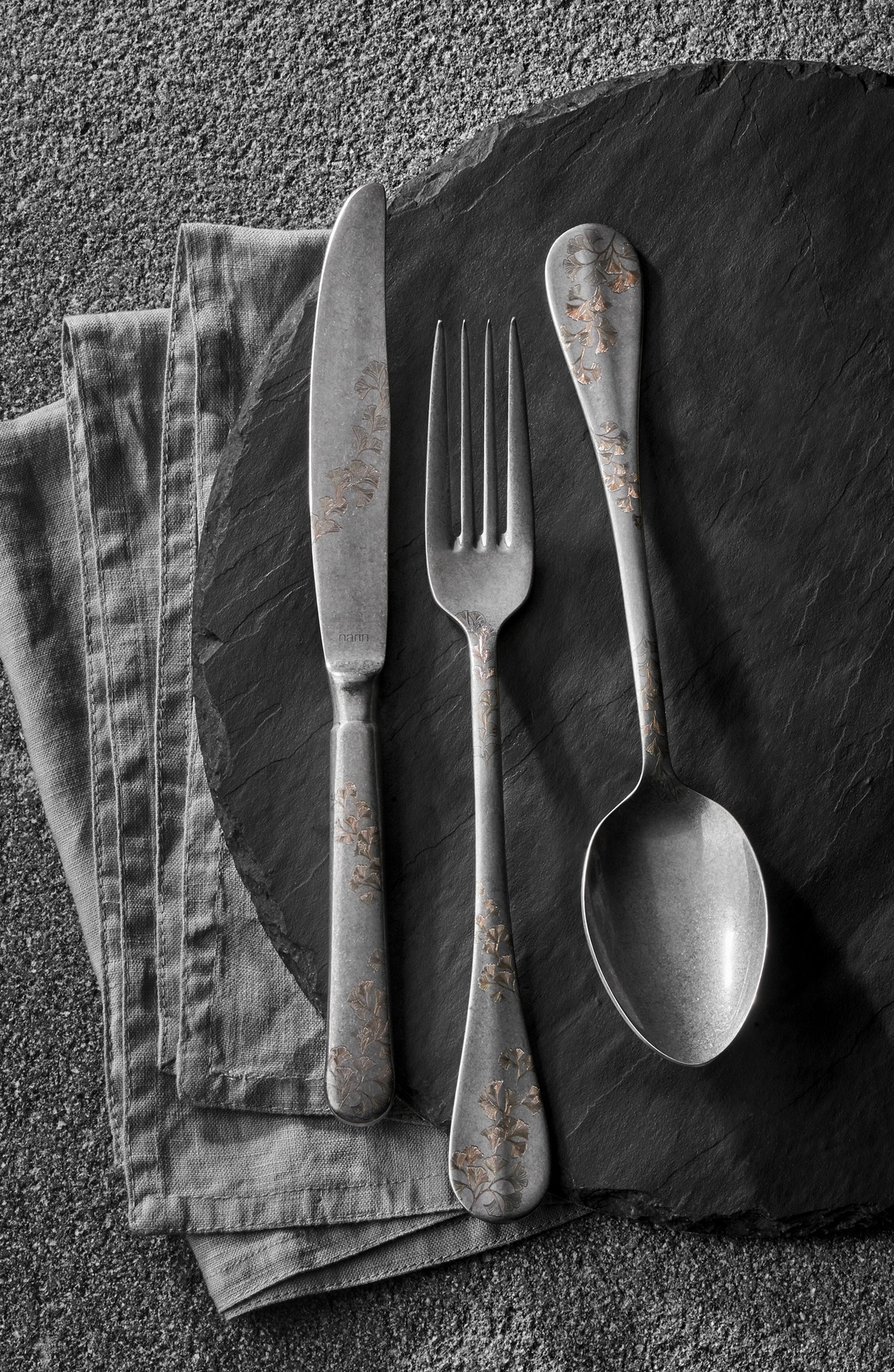 Baguette Series - Antique - Leaf Pattern