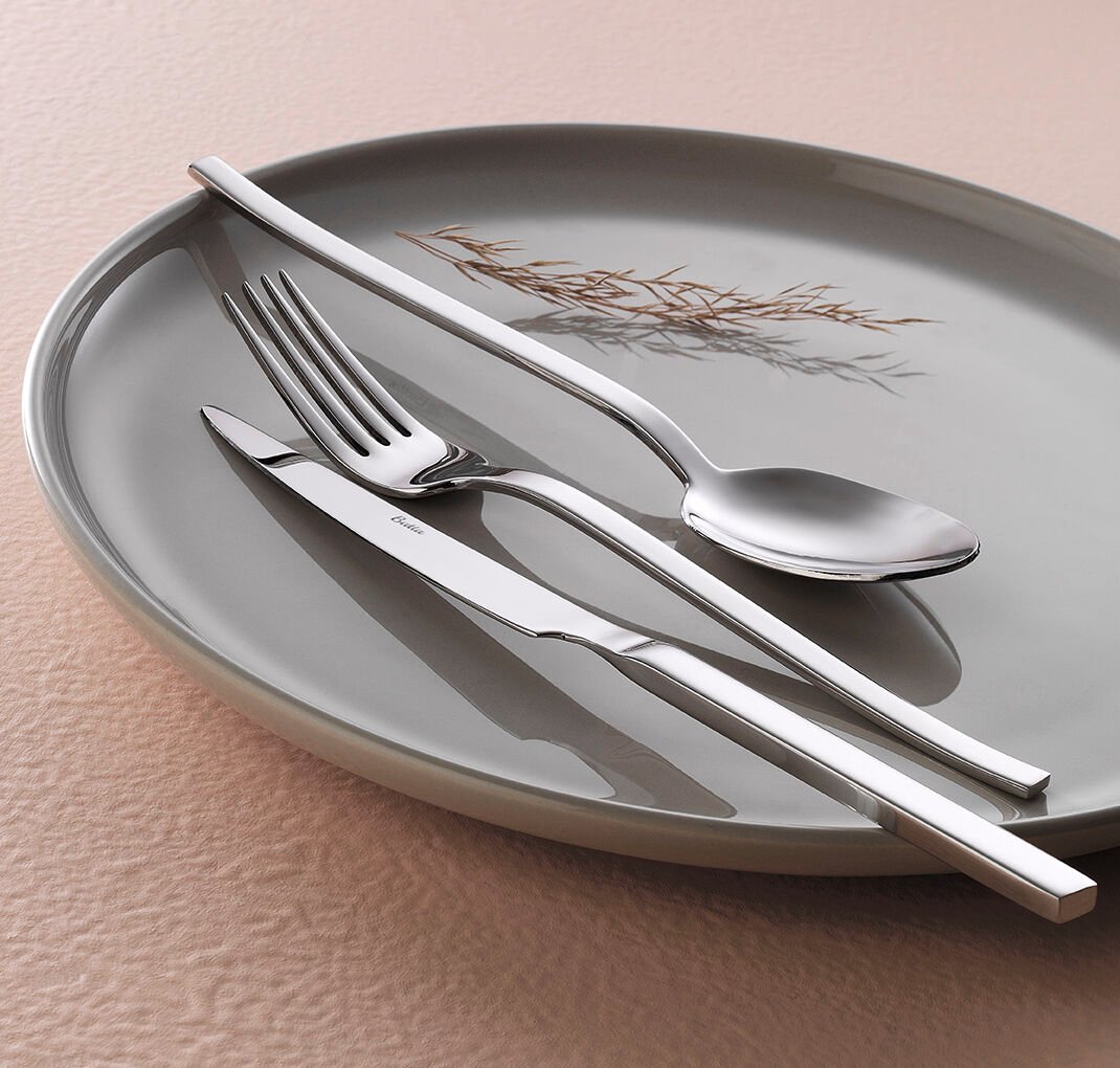 Batta 8100 Shiny 12 Person 84 Piece Cutlery Set - Styled