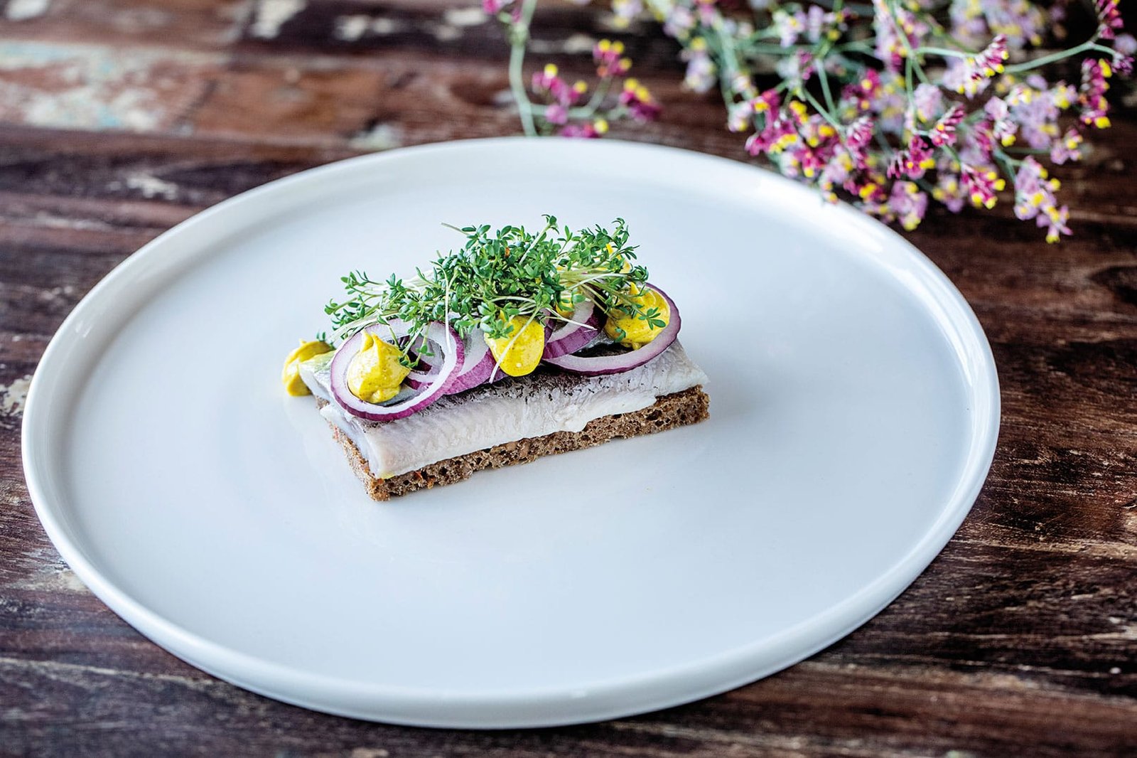 Blue Wave Hygge 16cm  Flat Plate - Styled