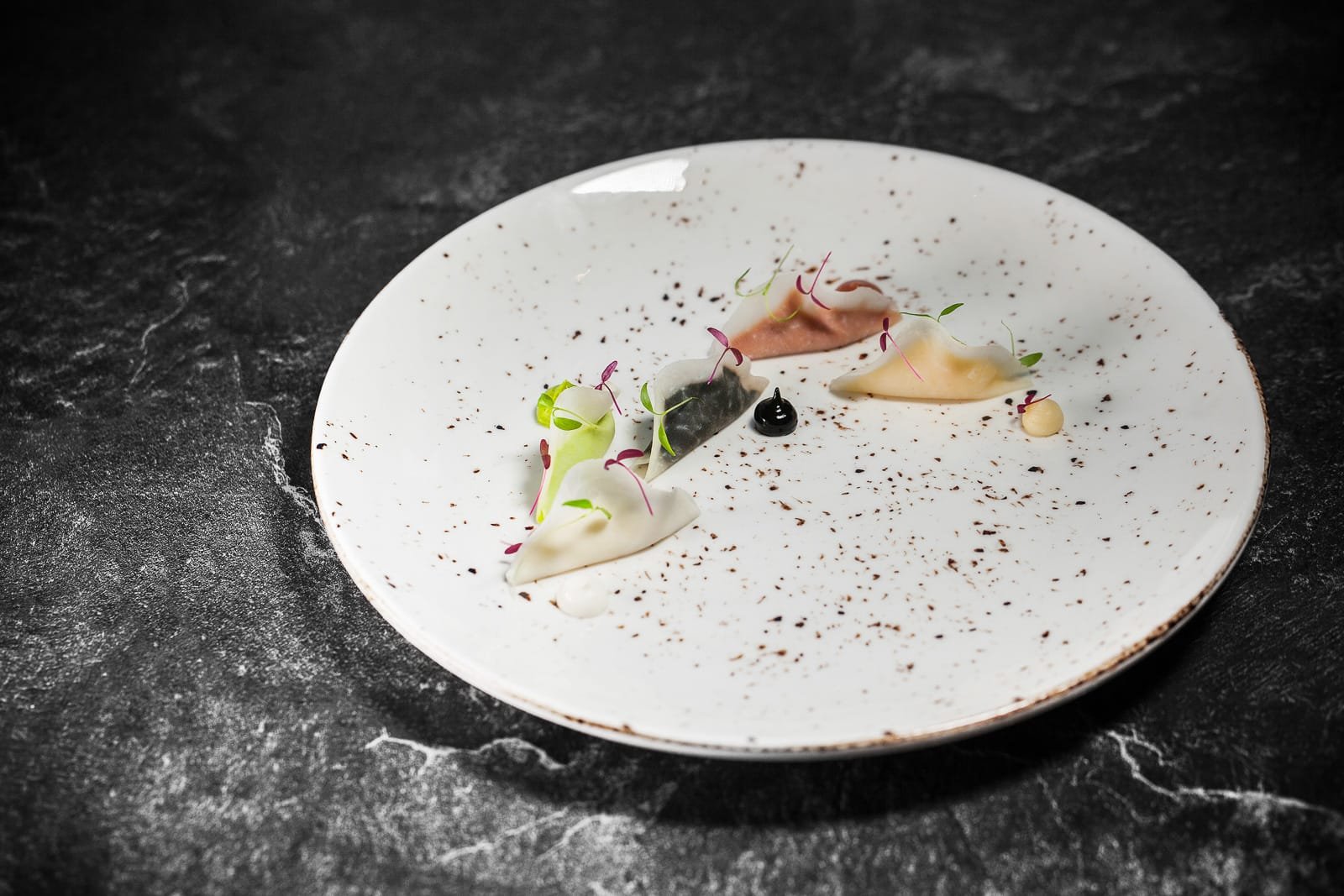 Grain Gourmet Consomme Plate 17 cm - Styled