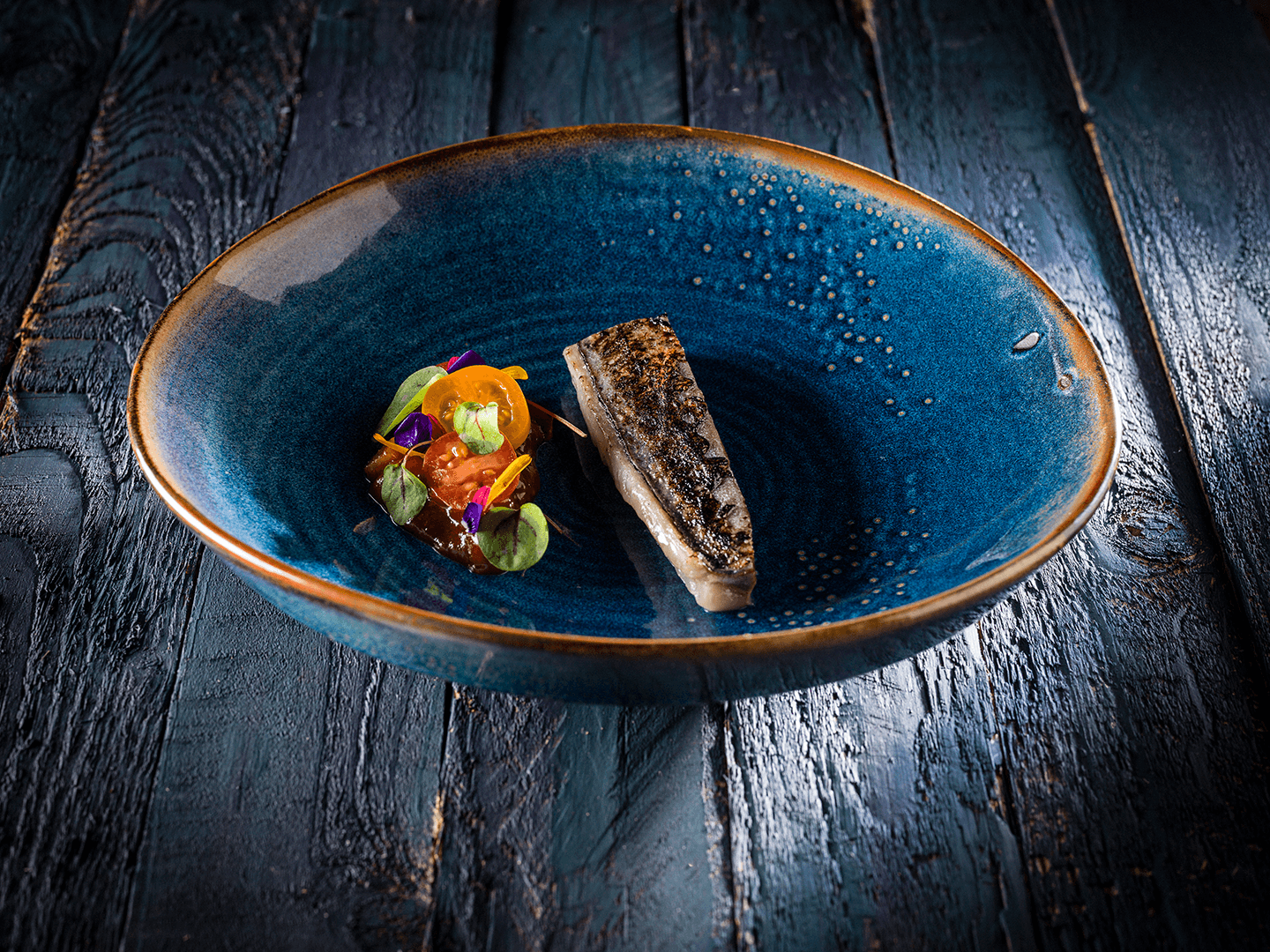 Sapphire Deep Plate 26 cm * - Styled