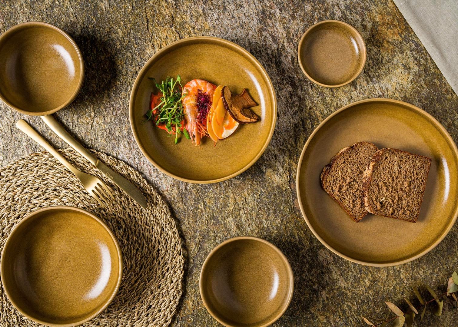 Terra Pott Deep Plate 25 cm 1400 cc - Styled