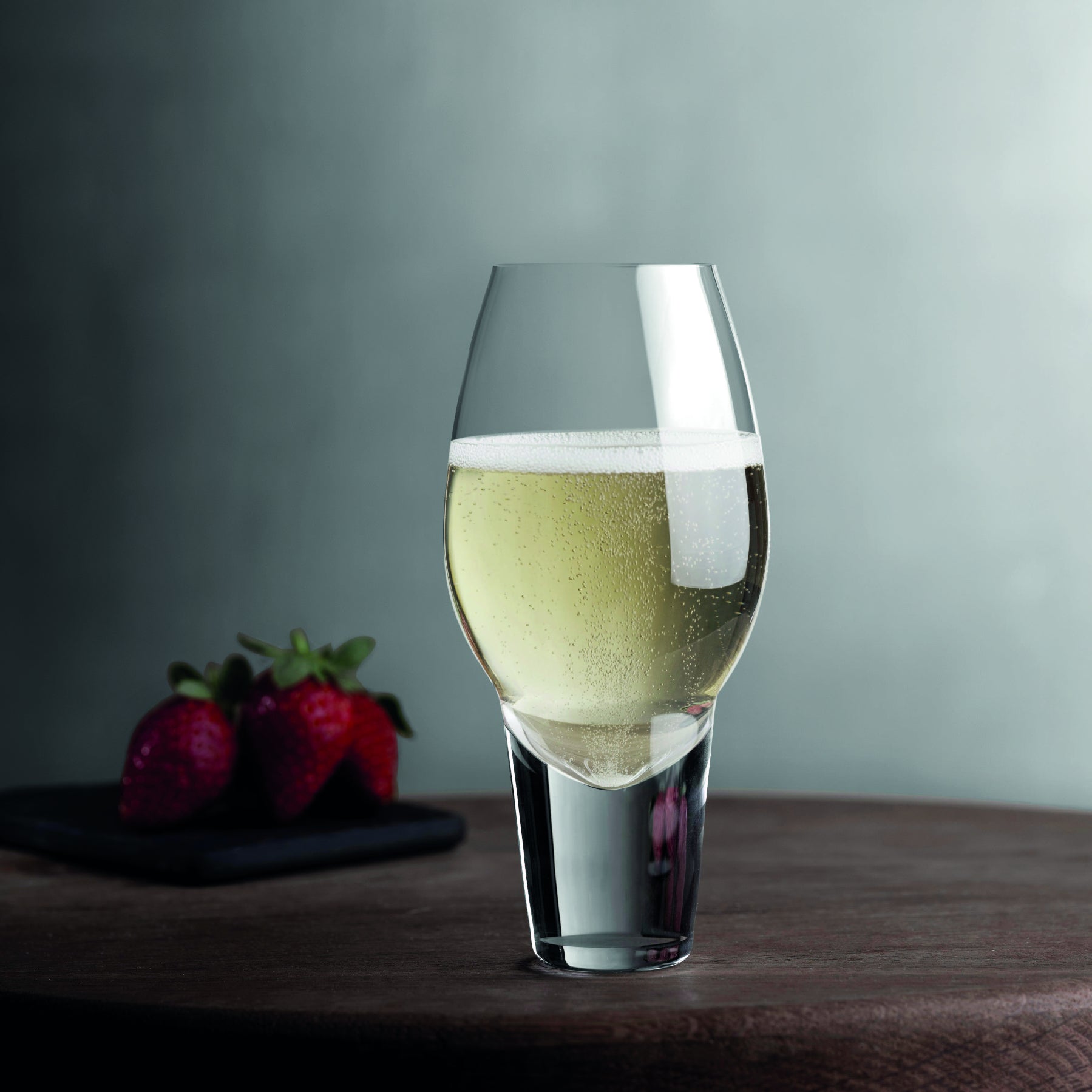 Gravity Cocktail Glass L - Styled