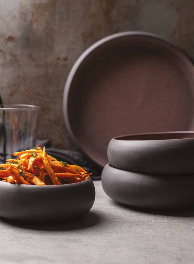 Teal Celesta Flat Plate 22 cm - Styled