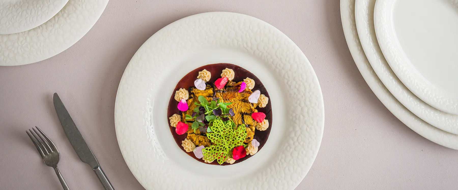 Marlena Albus Flat Plate 18 cm - Styled